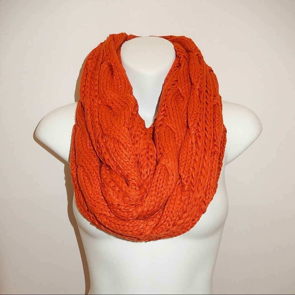 Chunky Solid Color Cable Knitted Infinity Scarf  ~